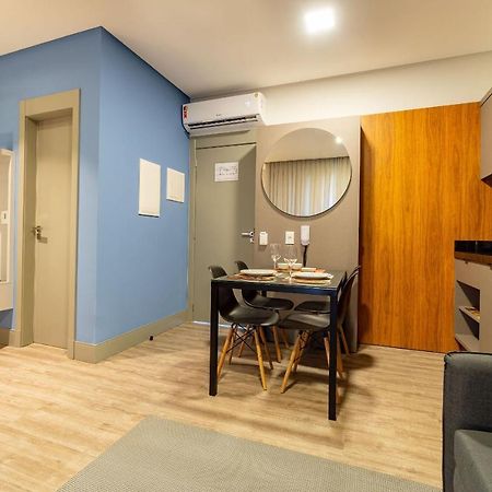 Aion Suites 103 - Compacto E Luxuoso Loft - Rooftop Com Piscina E Academia - A Poucos Passos Da Praia بومبينهاس المظهر الخارجي الصورة