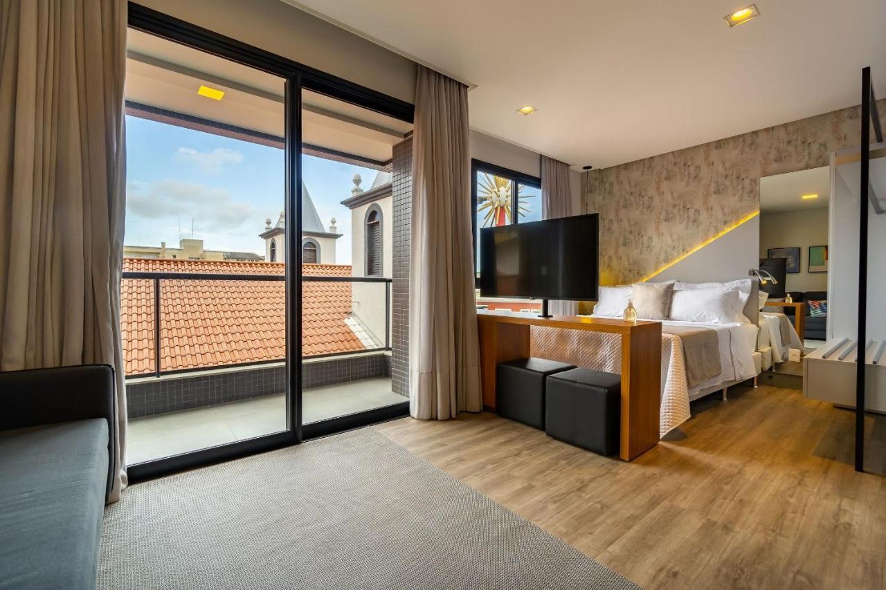 Aion Suites 103 - Compacto E Luxuoso Loft - Rooftop Com Piscina E Academia - A Poucos Passos Da Praia بومبينهاس المظهر الخارجي الصورة