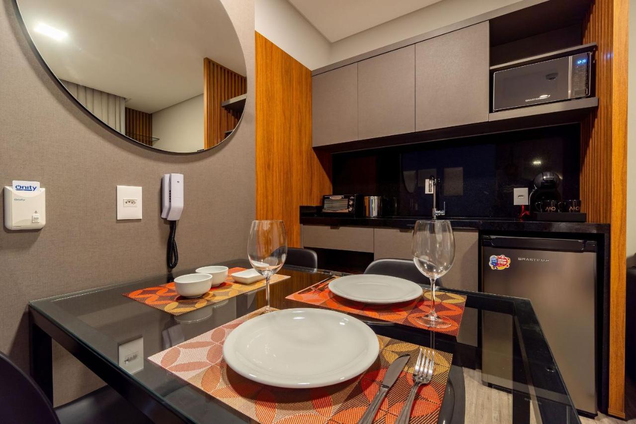 Aion Suites 103 - Compacto E Luxuoso Loft - Rooftop Com Piscina E Academia - A Poucos Passos Da Praia بومبينهاس المظهر الخارجي الصورة