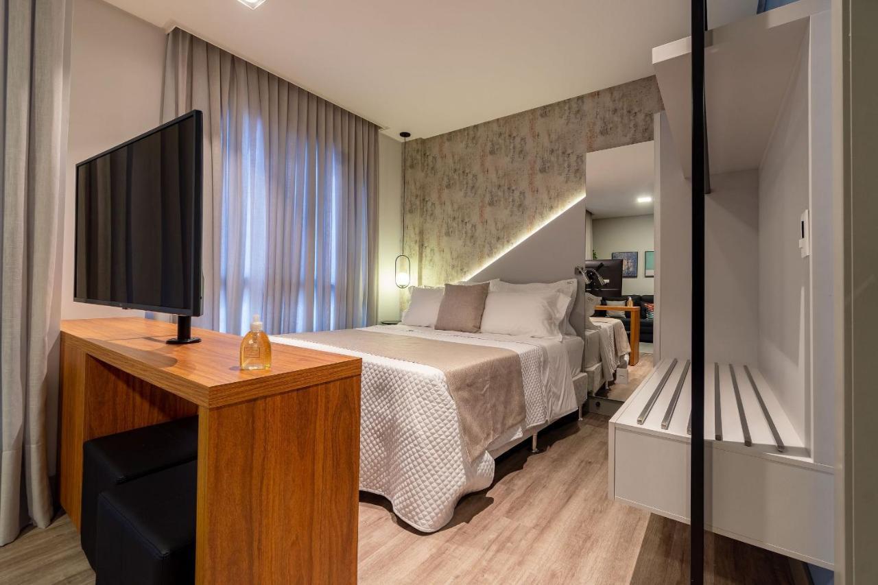 Aion Suites 103 - Compacto E Luxuoso Loft - Rooftop Com Piscina E Academia - A Poucos Passos Da Praia بومبينهاس المظهر الخارجي الصورة